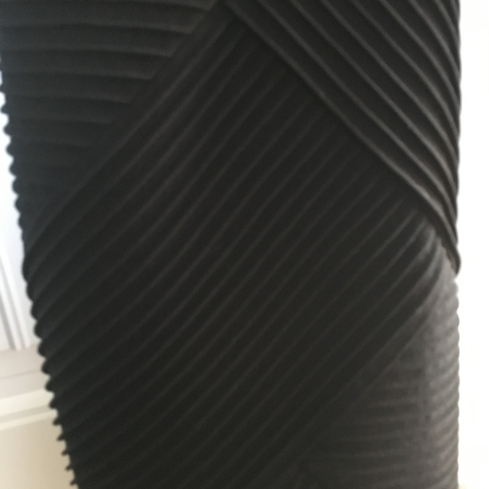 High Neck Gown - Picture 6 of 8